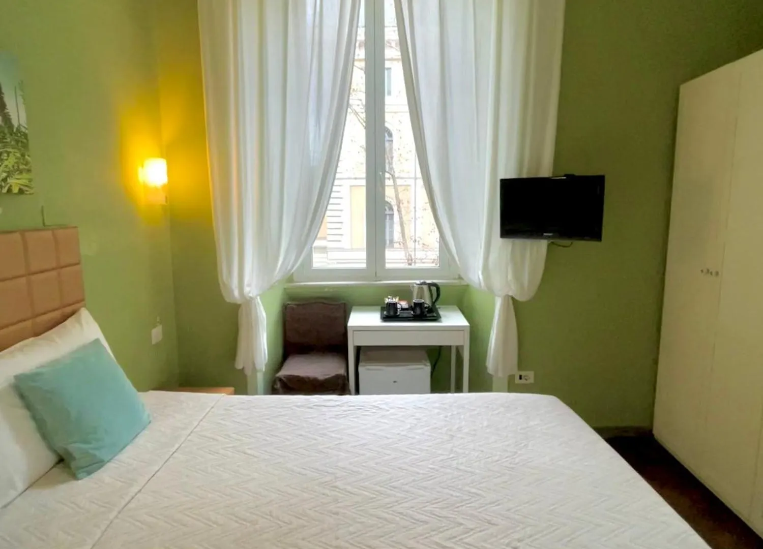Guest House Meret Róma 2*,