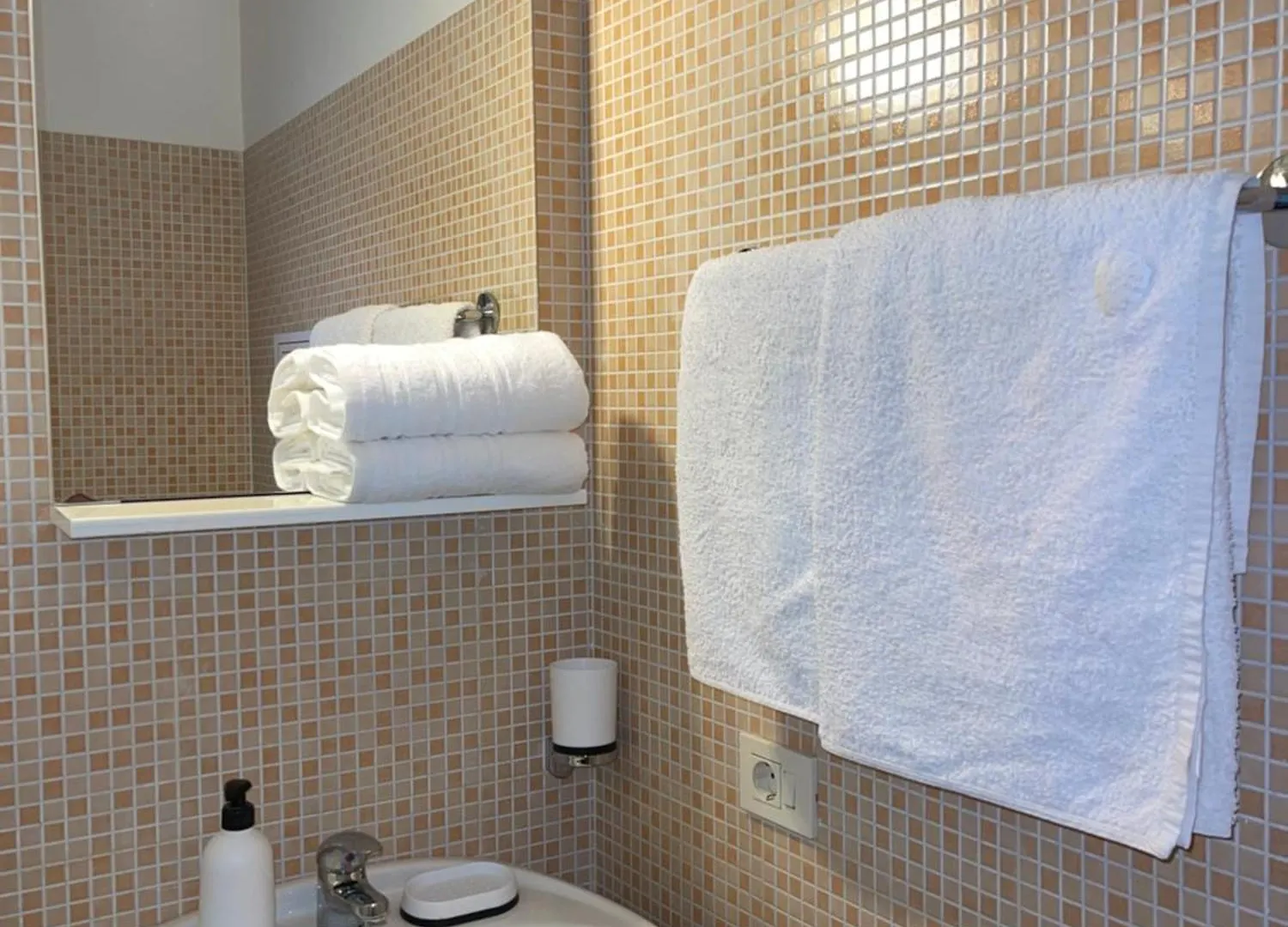 Guest House Meret Rom Bed & Breakfast