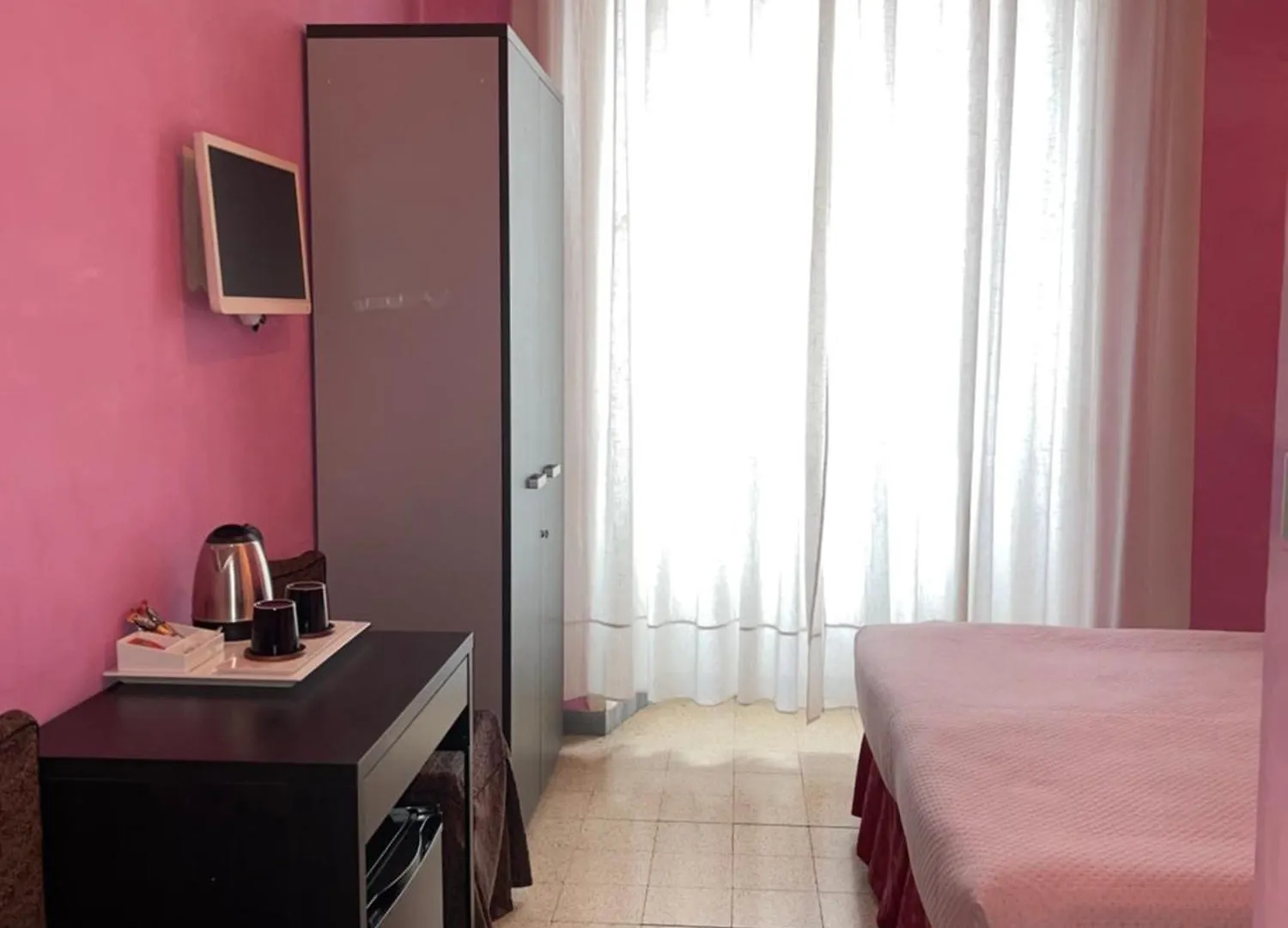 Guest House Meret Rome 2*,